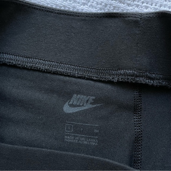 Nike 7/8 Leggings - Black - Picture 9 of 11